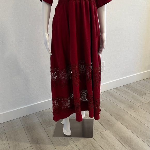 Elegant Red Maxi Dress - Picture 2 of 8